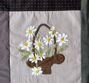 Sheep Thrills Blooms - Block of the Month 2025