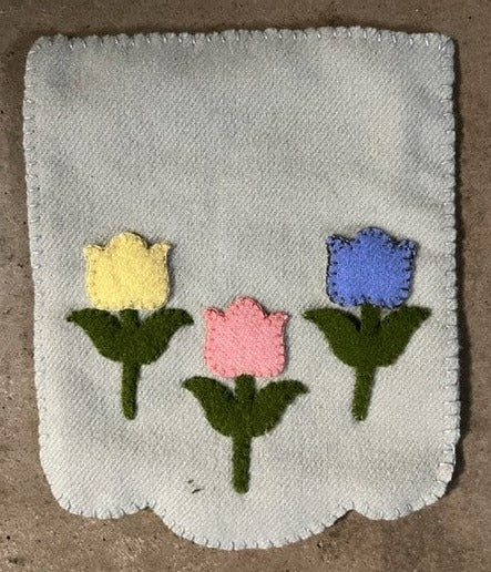 Mini Mat: Tulip Banner